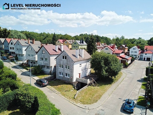 Elbląg LEVEL NIERUCHOMOŚCI    Dom skrajny w mieście, ul. Warmińska, Elbląg    NIERUCHOMOŚCI NA