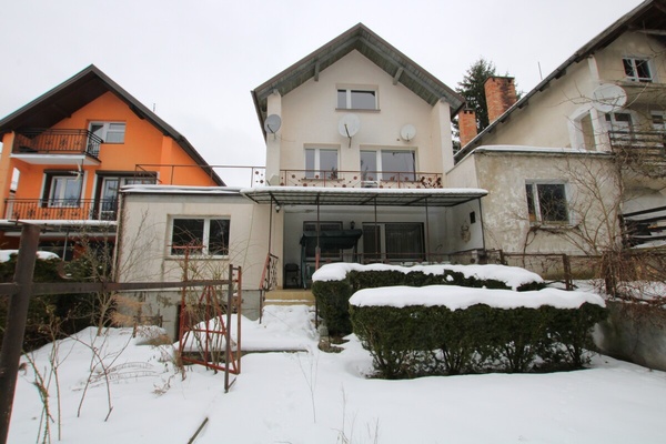 Elbląg NIERUCHOMOŚCI ANNA KRASZEWSKA&nbsp;Dom w zabudowie szeregowej, z dużym garażem&nbsp; przy ulicy