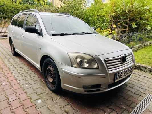 Elbląg Toyota Avensis II Kombi 1.8 VVT-i 129KM – niezawodna i oszczędna! 🚗Sprzedam Toyotę Avensis II w