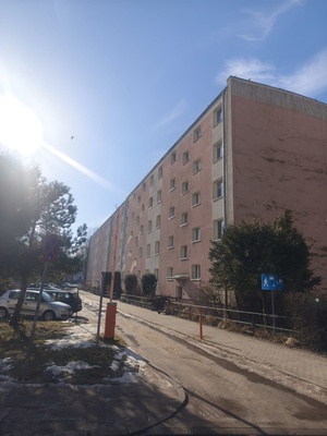 Elbląg Mieszkanie dwupokojowe 38 m przy ulicy Starowiejskiej 26.Blok czteropiętrowy, piwnica, parking ze szlabanem.