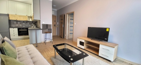 Elbląg KWADRAT NIERUCHOMOŚCImieszkanie 2 pokojowe w Regal ParkuII piętro, windaumeblowane i wyposażonegotowe do