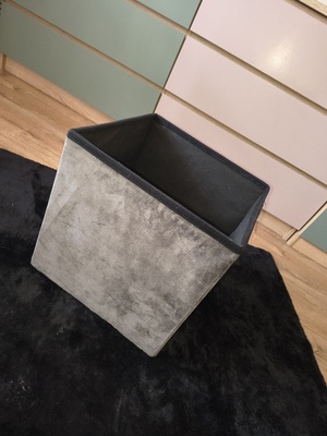 Elbląg Organizer pudełko welurowe kolor ciemny szary 39cmx39cm 15 zł