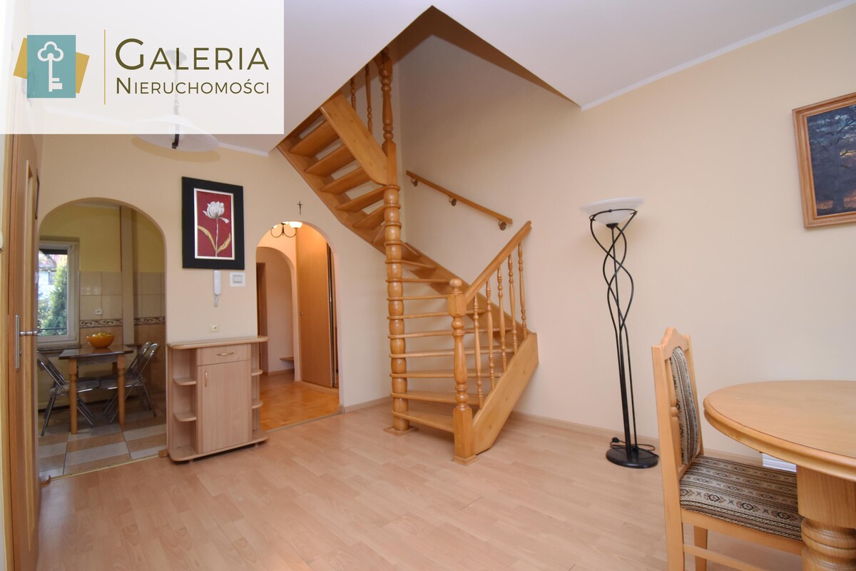 Elbląg GALERIA NIERUCHOMOŚCIZ pasji i miłości do nieruchomościNa sprzedaż: 4 pokoje w centrum Elbląga,