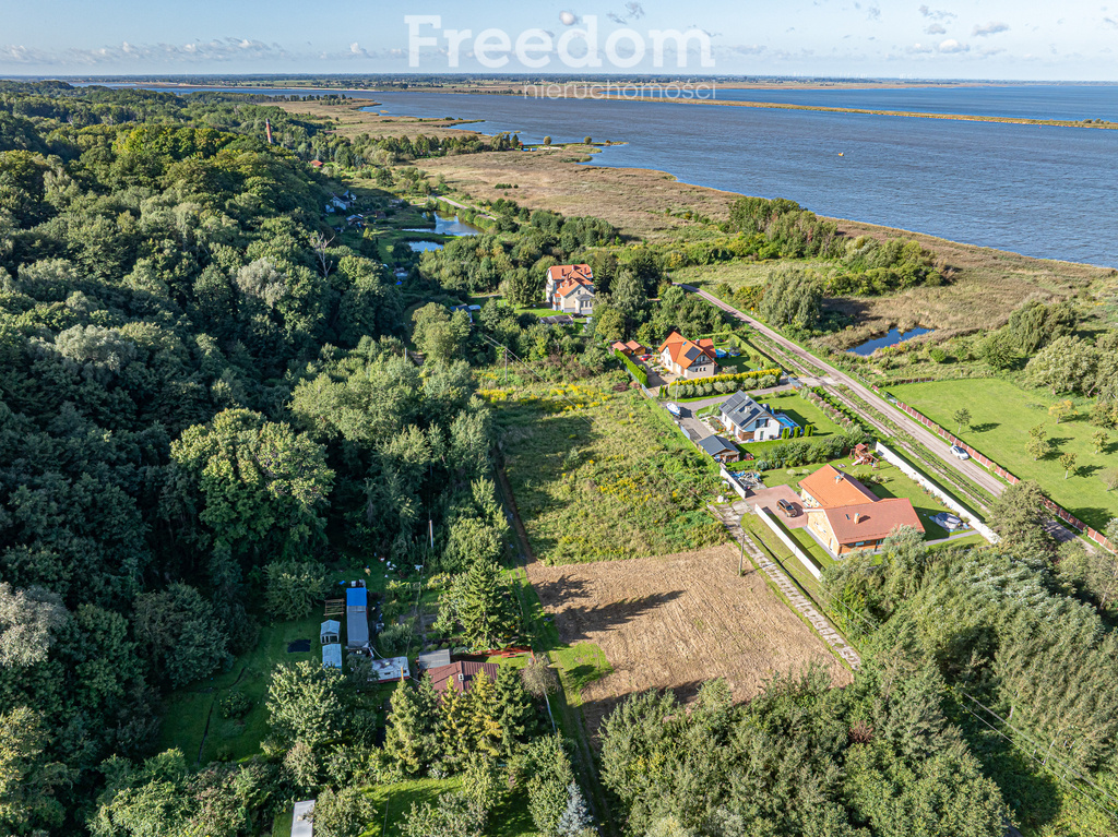 Elbląg FREEDOM NIERUCHOMOŚCISprzedam działkę - Suchacz, Portowa. Oferuję na sprzedaż atrakcyjną działkę budowlaną