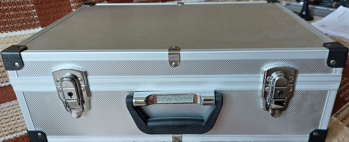 Elbląg Sprzedam w pięknym stanie wizualnym i w 100% sprawny technicznie mikser Behringer XENYX 1002 z oryginalnym