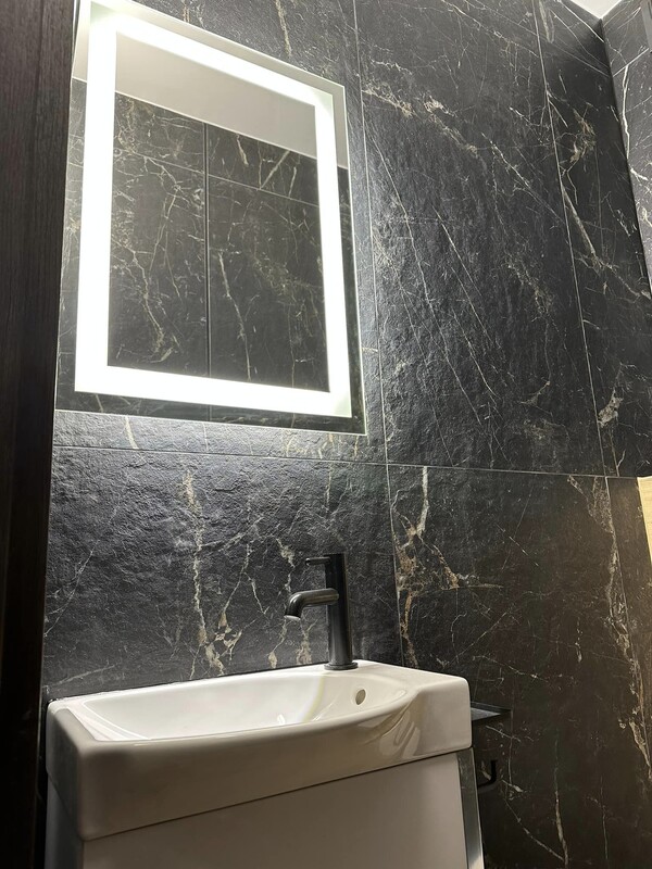 Elbląg Z okazji Świąt Bożego Narodzenia życzymy spokoju, radości i rodzinnego ciepła. Niech Nowy Rok 2026 przyniesie