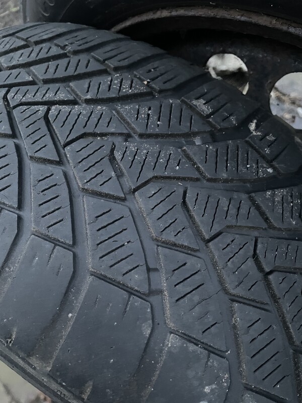 Elbląg Sprzedam koła 5x112 z oponami zimowymi 205/55/16 zamontowane były na passat b6.cena 150zl
Dwie opony spoko i