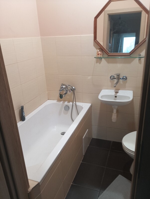 Elbląg Wynajmę mieszkanie w Elblągu mieszczące się na 4 piętrze przy ul. Ułańskiej. Mieszkanie o powierzchni 38m2