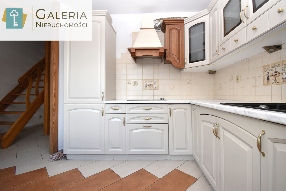 Elbląg GALERIA NIERUCHOMOŚCIZ pasji i miłości do nieruchomościNa sprzedaż: Czteropokojowy dom w zabudowie szeregowej