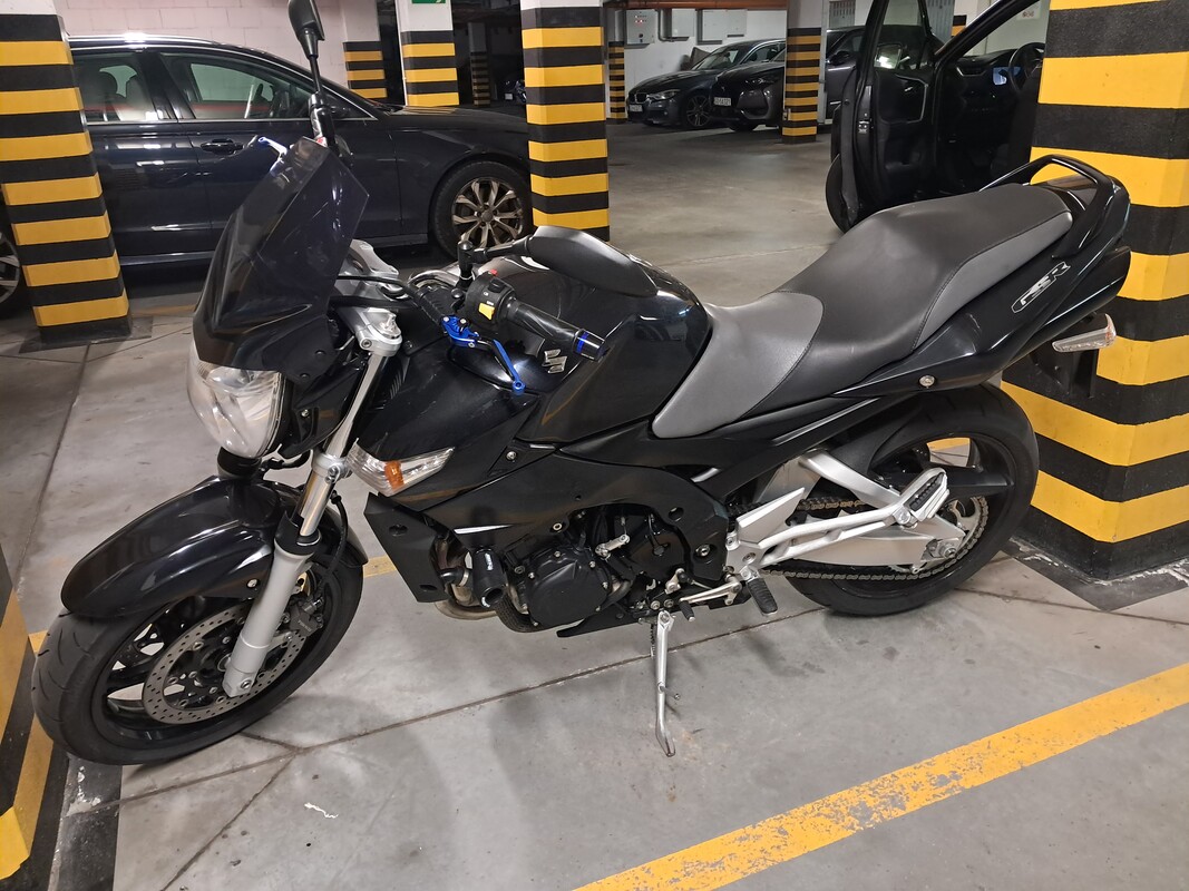 Elbląg Sprzedam motocykl Suzuki GSR600,2007 rok, stan bardzo dobry, przebieg 48 000 km, garażowany, nowa opona,