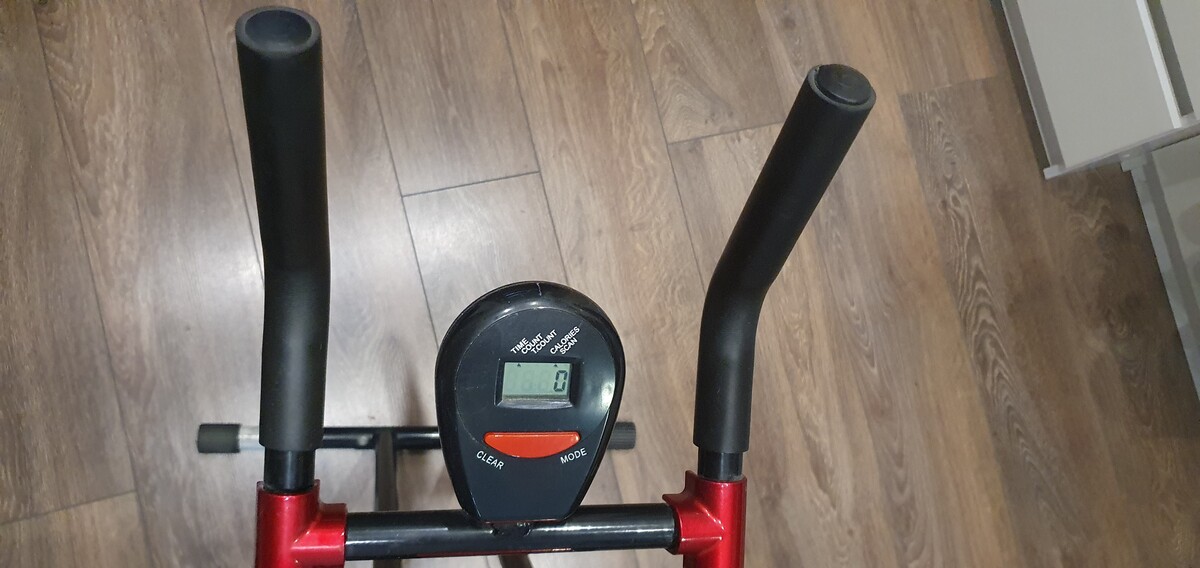 Elbląg Intertek, używana Ławeczka do mięśni brzucha Trainer jest idealnym narzędziem nie tylko do wzmocnienia mięśni