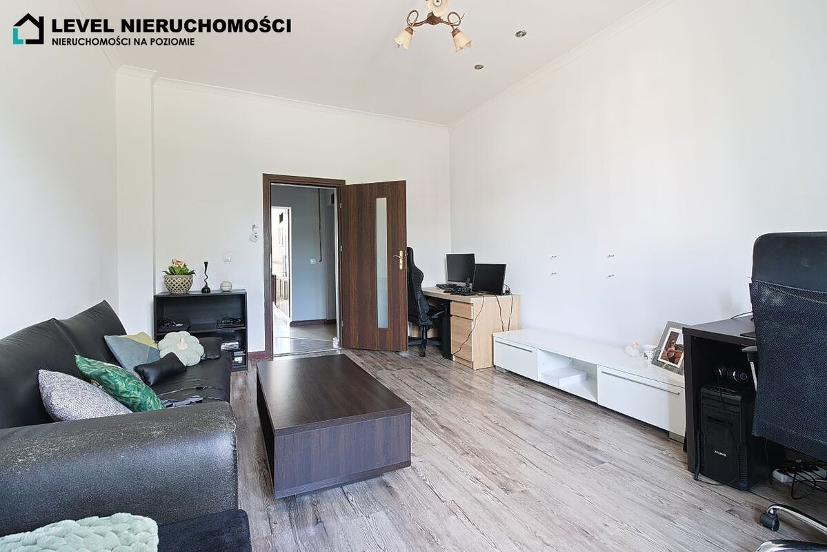 Elbląg LEVEL NIERUCHOMOŚCI Duże mieszkanie trzypoojoweul. Grobla Św. Jerzego80,40 m2 NIERUCHOMOŚCI NA
