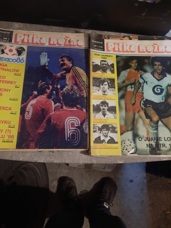 Elbląg Sprzedam czasopisma sportowe: pilka nozna 1972-2002 i sportowiec 1971-1989.Stan dobry, lekko zakurzony