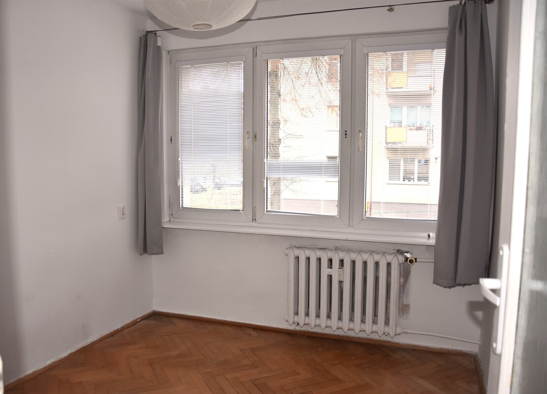 Elbląg ATUT NIERUCHOMOŚCI POLECA: ŚWIĄTECZNA PROMOCJA Trzy pokojowe mieszkanie w bloku na wysokim