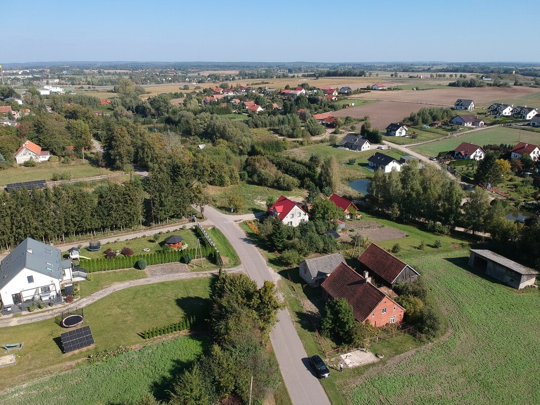 Elbląg BIURO NIERUCHOMOŚCISZULC& SZULCDom - Nowa Wieś, gmina PasłękPowierzchnia domu: 120 m2Powierzchnia działki