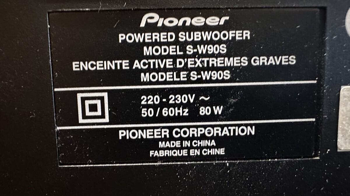 Elbląg Kino domowe Pioneer VSX-415-S 5.1.Zestaw składa się z amplitunera, subwoofera, kolumn. Sprzęt w pełni sprawny.
