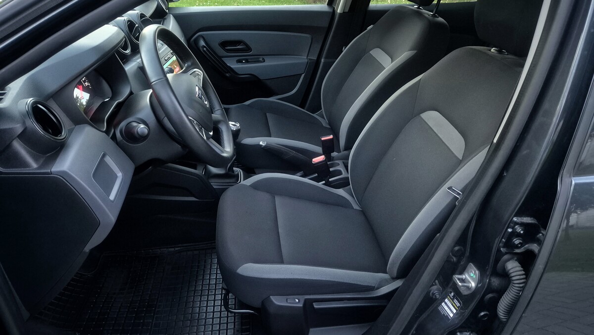 Elbląg Dacia Duster 1.6i 115KM produkcja 2019NawigacjaPodgrzewane FoteleCzujniki Cofania100% Oryginalny Przebieg100%