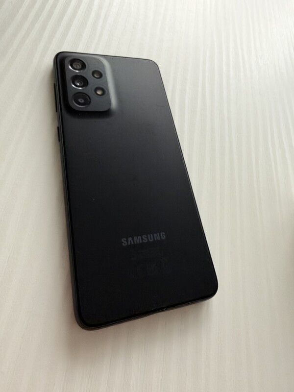 Elbląg Sprzedam smartfon Samsung A33 5G, stan bardzo dobry/idealny. Od nowości noszony w etui i ze szkłem na ekranie.
