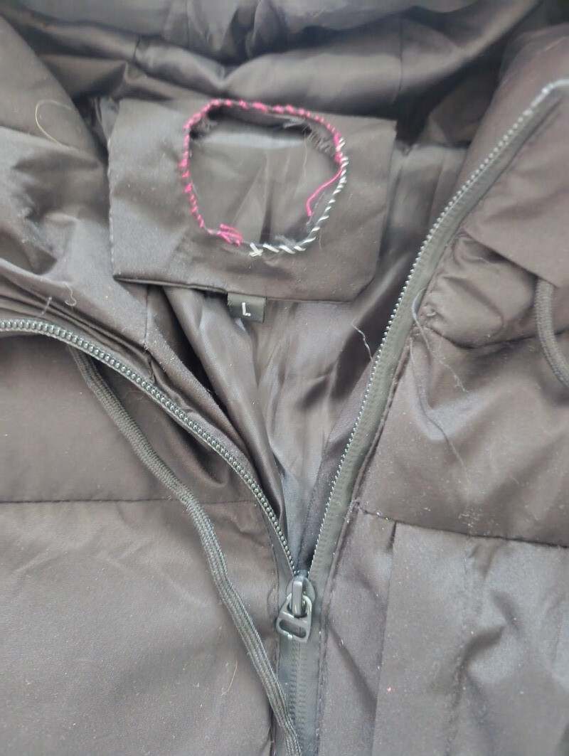 Elbląg Sprzedam czarną kurtkę zimową damska. Stan bardzo dobry. Rozmiar z metki L polecam na M.
Długość 64cm
Od pachy