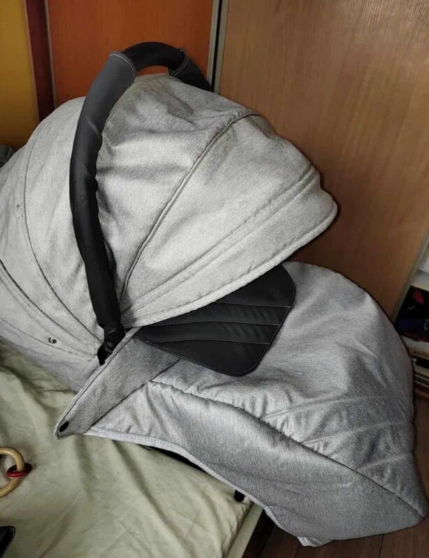 Elbląg Sprzedam wózek 3w1 ( Gondola, Spacerówka, nosidełko z adapterami, folia, torba oraz wszystkie nakrycia na