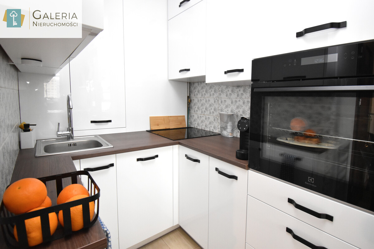 Elbląg GALERIA NIERUCHOMOŚCIZ pasji i miłości do nieruchomościNa sprzedaż: Dwa pokoje z balkonem blisko