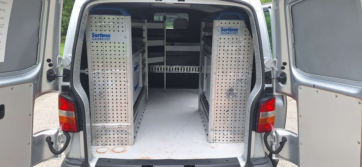 Elbląg Transporter VW T5 Benzyna 2,0 MPI Zabudowa warsztatowa bezwypadkowy 158 tys. km