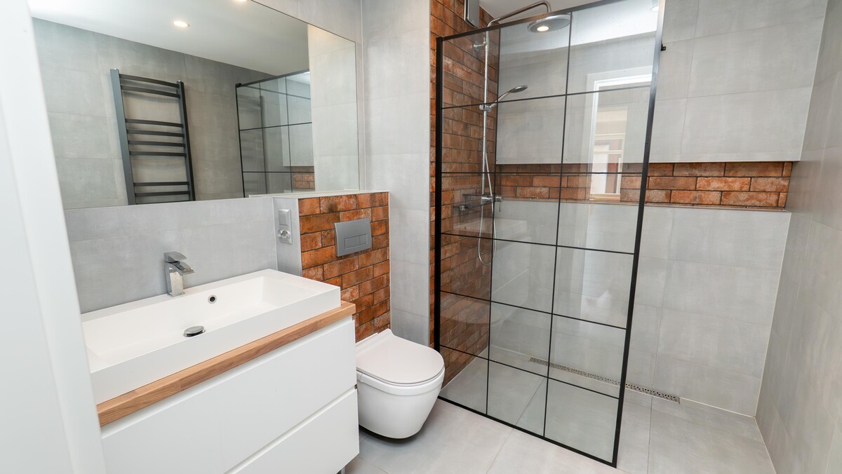 Elbląg   TO MY SPRZEDAJEMYNIERUCHOMOŚCI W TYM MIEŚCIEBIURO NIERUCHOMOŚCIAMERICAN HOMEWYNAJMĘ - 3 POKOJE - STARY