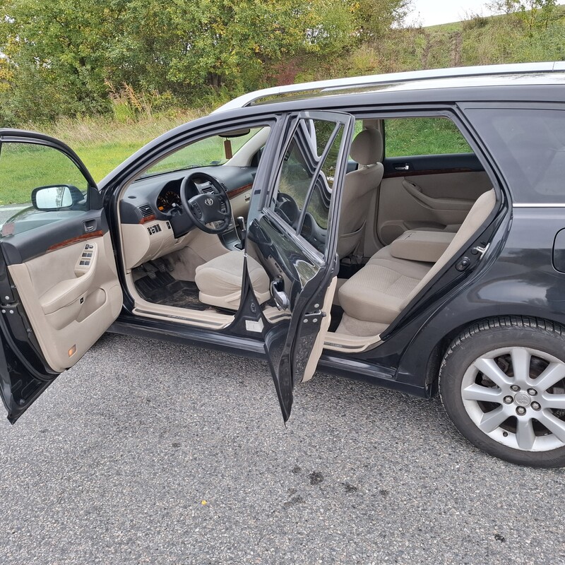 Elbląg Sprzedam Toyota Avensis T25 2.0 benzyna 2004 rok