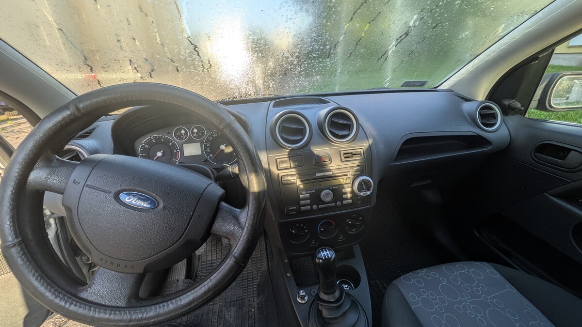Elbląg Sprzedam ford fiesta 2007 r. sprawny technicznie aktualne badanie techniczne i oc nowe opony wielosezonowe,