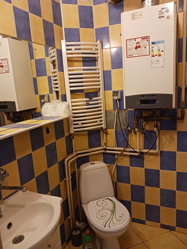 Elbląg Ogłoszenie prywatne: Sprzedam mieszkanie położone w Elblągu przy ul Grunwaldzkiej na 2 piętrze o