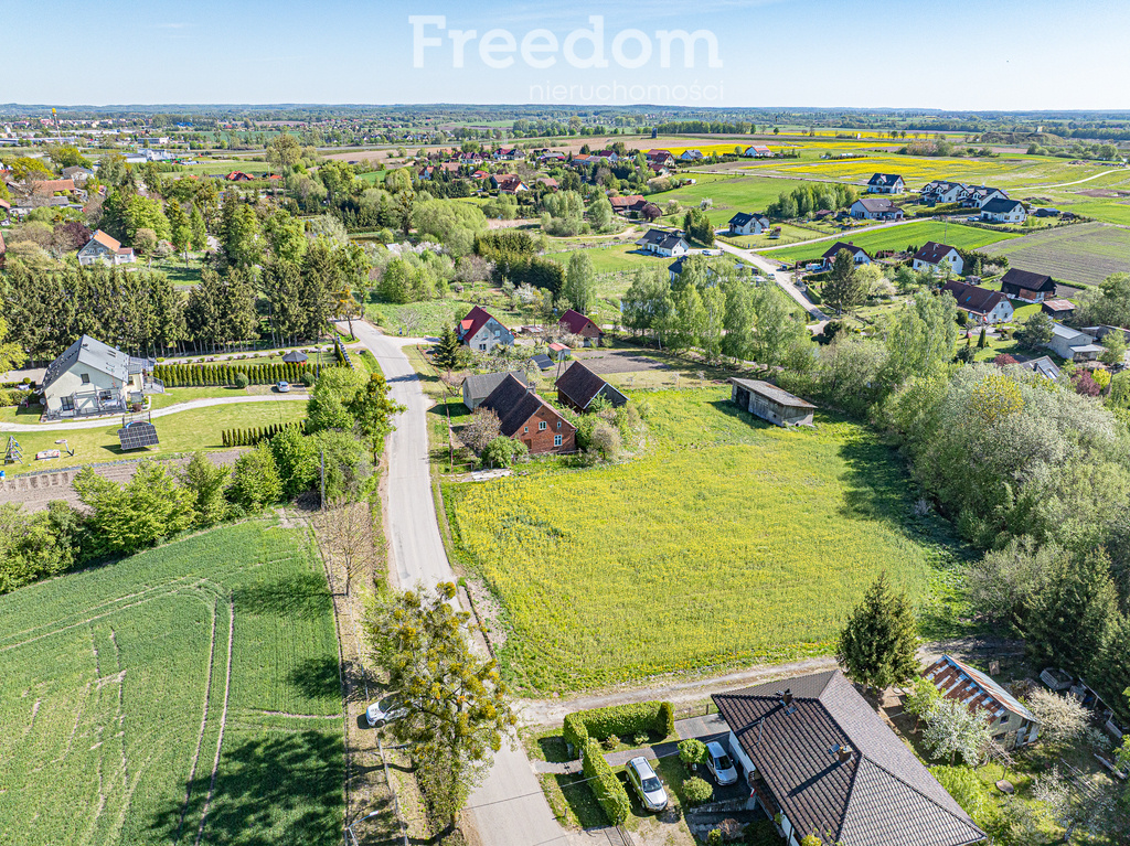 Elbląg FREEDOM NIERUCHOMOŚCISprzedam dom - Nowa wieś. Na nieruchomość składa się dom z czerwonej cegły oraz