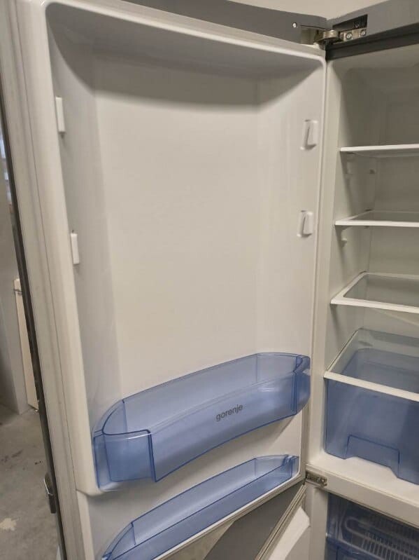 Elbląg Sprzedam lodowke Stan dobry Oddbior wlasny Gronowo elblaskie. Koszt 250 zl bez negocjaci 452375713