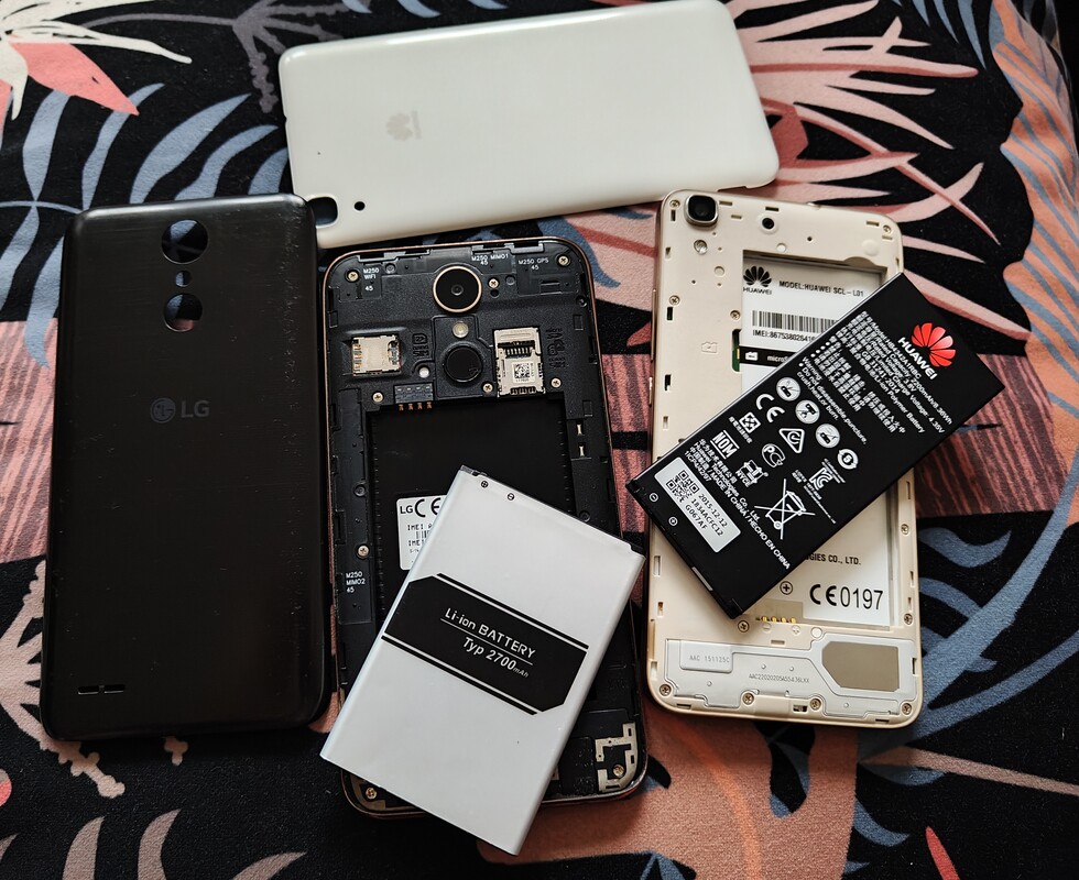 Elbląg Sprzedam dwa zadbane telefony.
LG K10 2017 DS z pudełkiem i słuchawkami
Huawei Y6
Oba sprawne, zadbane, w