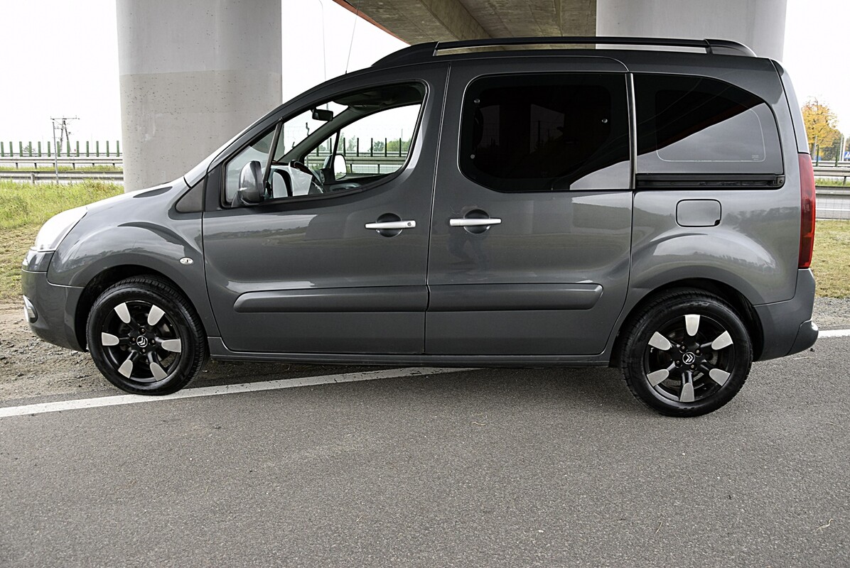 Elbląg Citroen Berlingo 1.6 Diesel, 2014 rok. Przestronne wnętrze. Zamiana. Auto w wersji osobowej – bardzo