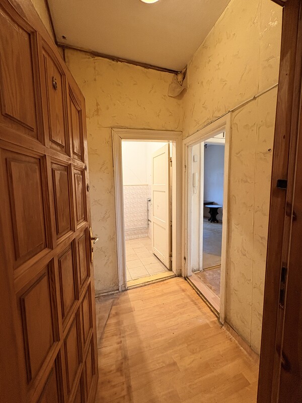 Elbląg Na sprzedaż mieszkanie 46,4 m² + piwnica 21 m² – centrum Elbląg - do generalnego remontu.