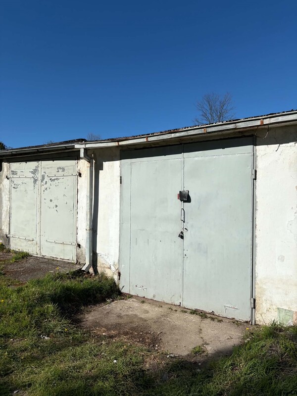 Elbląg Oferuję na sprzedaż garaż z kanałem o powierzchni ok.21 m²