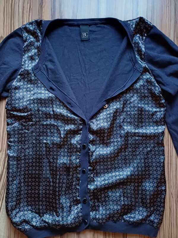 Elbląg Sweterek damski dzianinowy granatowy B. C.BEST CONNETIONS, Rozmiar 38,pasuje ns S M, przód atłasowy,