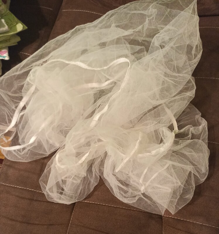 Elbląg Zestaw do łóżeczka dla dziecka. Poduszka, kołdra, 2 powłoczki pasujące, 2 ochraniacze do łóżeczka, moskitiera i