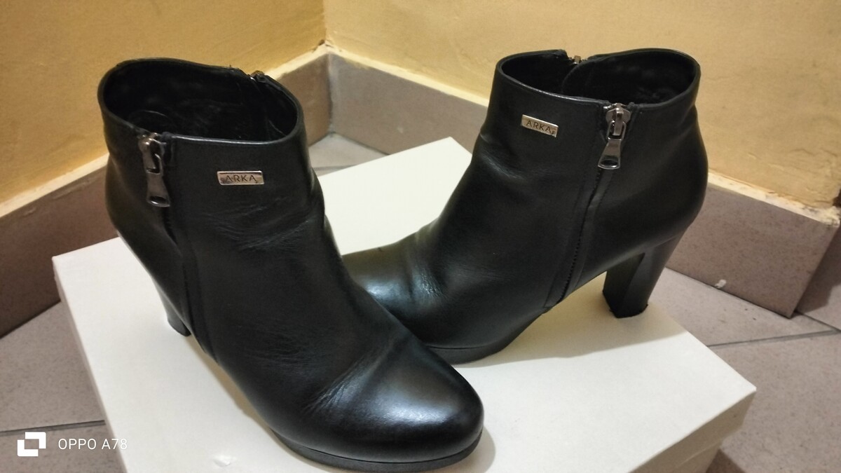 Elbląg Sprzedam dwie pary butów skórzane w bardzo dobrym stanie po 35 zł za pare Rozmiar butów 36