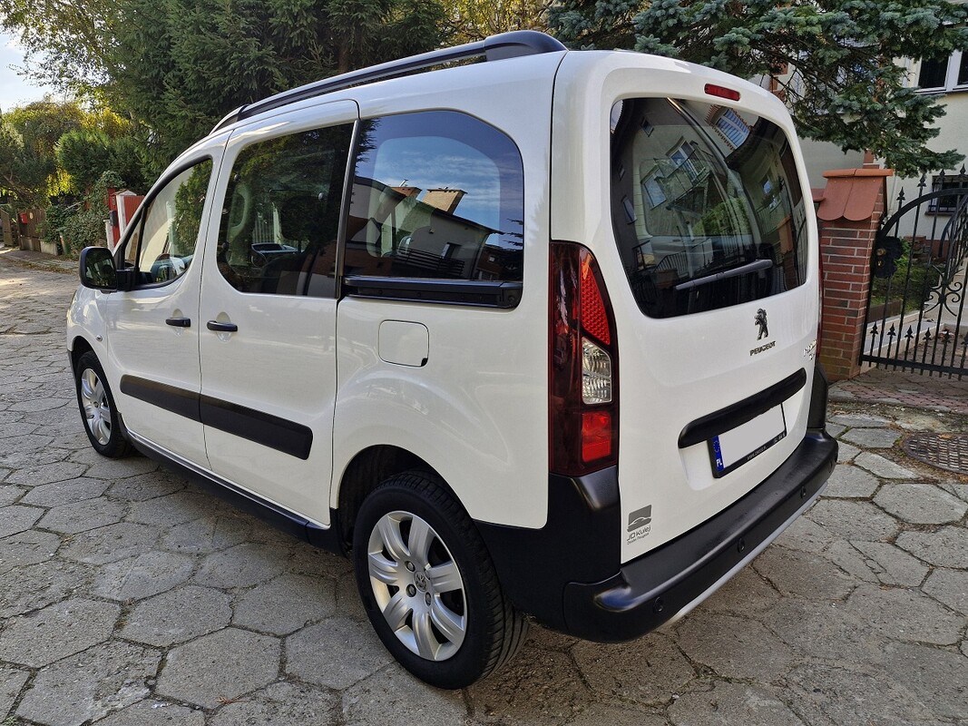 Elbląg Peugeot Partner1.6 DieselRok produkcji 2018KlimatyzacjaŚwiatła LEDKupiony w Polskim Salonie