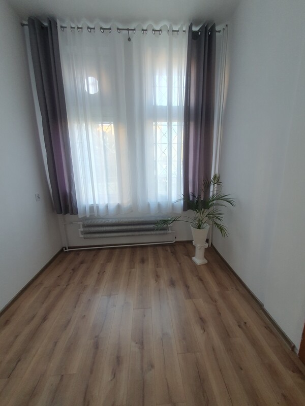 Elbląg Wynajmę 2 pomieszczenia, na usługi kosmetyczne, stylizacja rzęs, przedłużenie paznokci, makijaż, masaże, całe