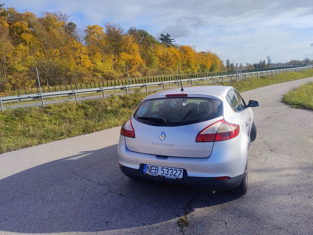 Elbląg Sprzedam renault Megane 1.5 DCi, rok 2010.Samochód w naszym użytkowaniu 6sty rok. 
Wyposażenie:
Elektryczne
