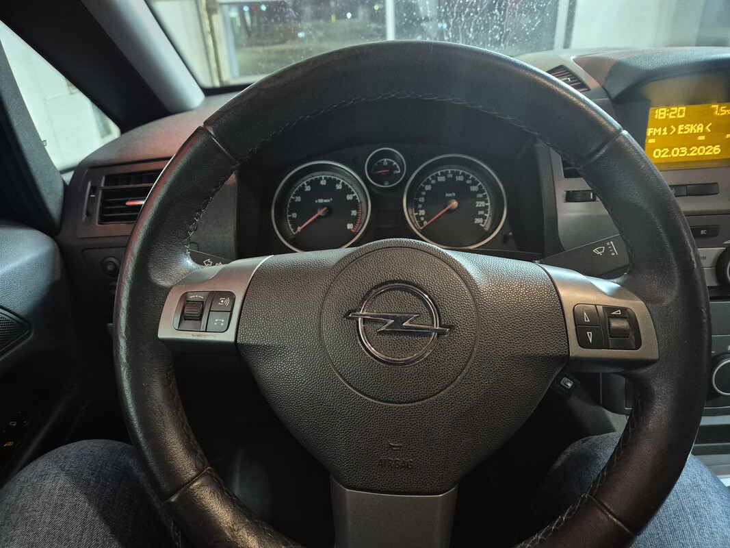 Elbląg Opel zafira. 1.8.Benzyna / gaz. 2006r. 252tyś przebieg. Po wymianie rozrządu, głowicy, sprzęgła, skrzyni