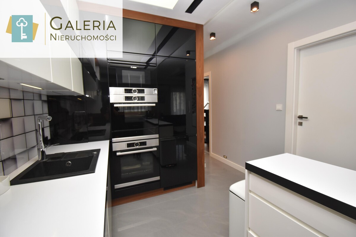 Elbląg GALERIA NIERUCHOMOŚCIZ pasji i miłości do nieruchomościNa sprzedaż: Gotowe do wprowadzenia się, trzypokojowe