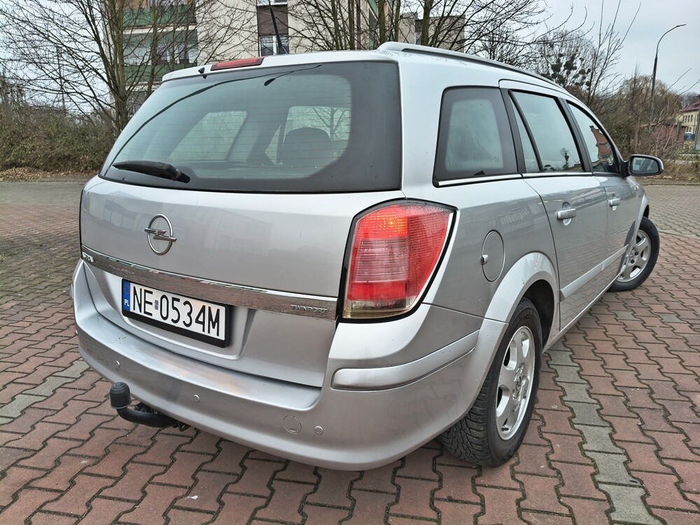 Elbląg OPEL ASTRA H KOMBIZarejestrowana i opłacona! 1.6 Benzyna 105KM (wolnossąca jednostka)