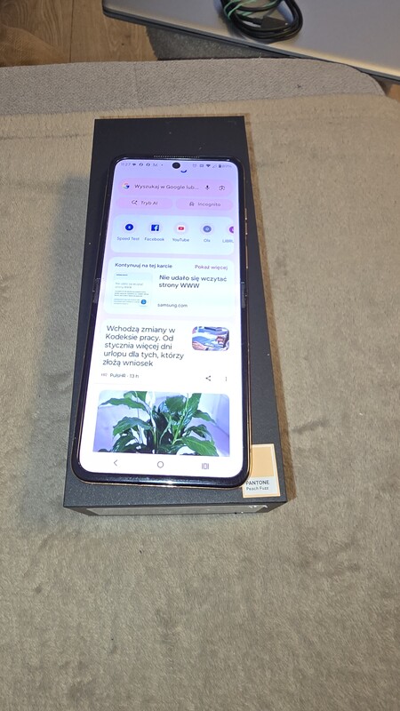 Elbląg Sprzedam telefon Motorola Razr 50 Ultra 12/500 GB. Telefon jest w bardzo dobrej kondycji używany przez półtorej