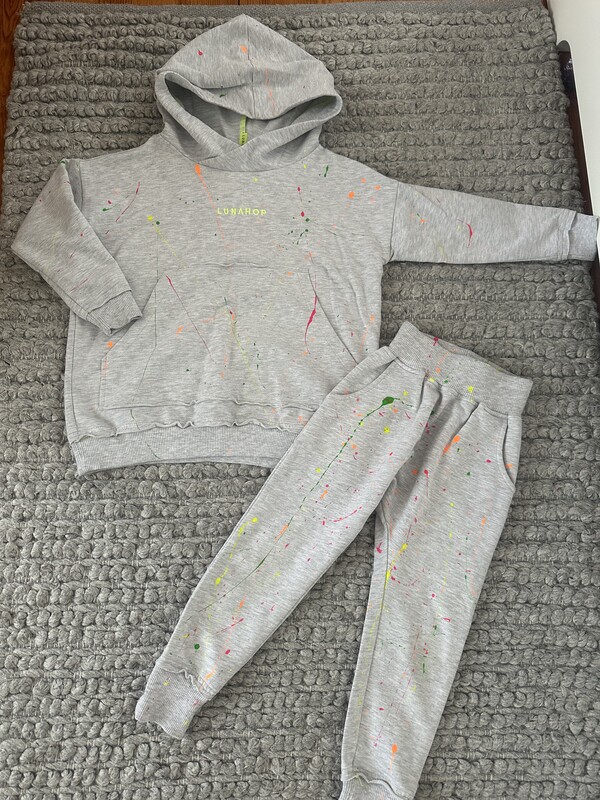 Elbląg Dresiki dla dziewczynki od 1 do 5latek. Bardzo dobre firmy Newbie, Kids Love, Zara... Dresiki są używane