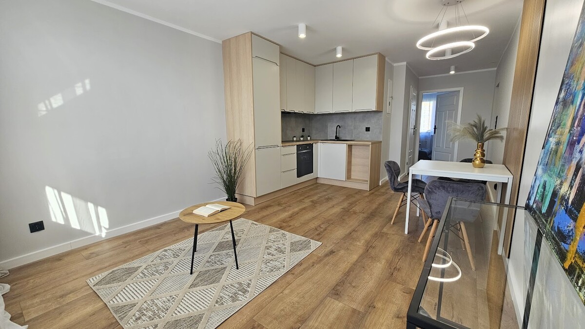 Elbląg KWADRAT NIERUCHOMOŚCI3 pokojowepo generalnym remonciebalkonnowoczesna windadostępne od zaraz