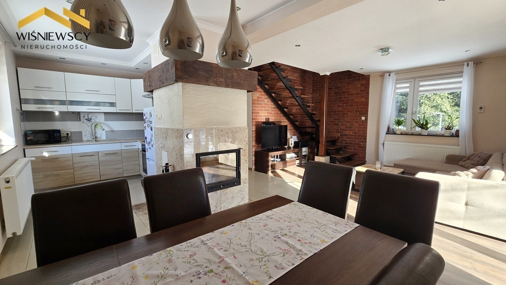 Elbląg WIŚNIEWSCY NIERUCHOMOŚCI Sp. z o.o.Sprzedam dom - Jegłownik, Gronowska. Oferta:
Na sprzedaż funkcjonalny