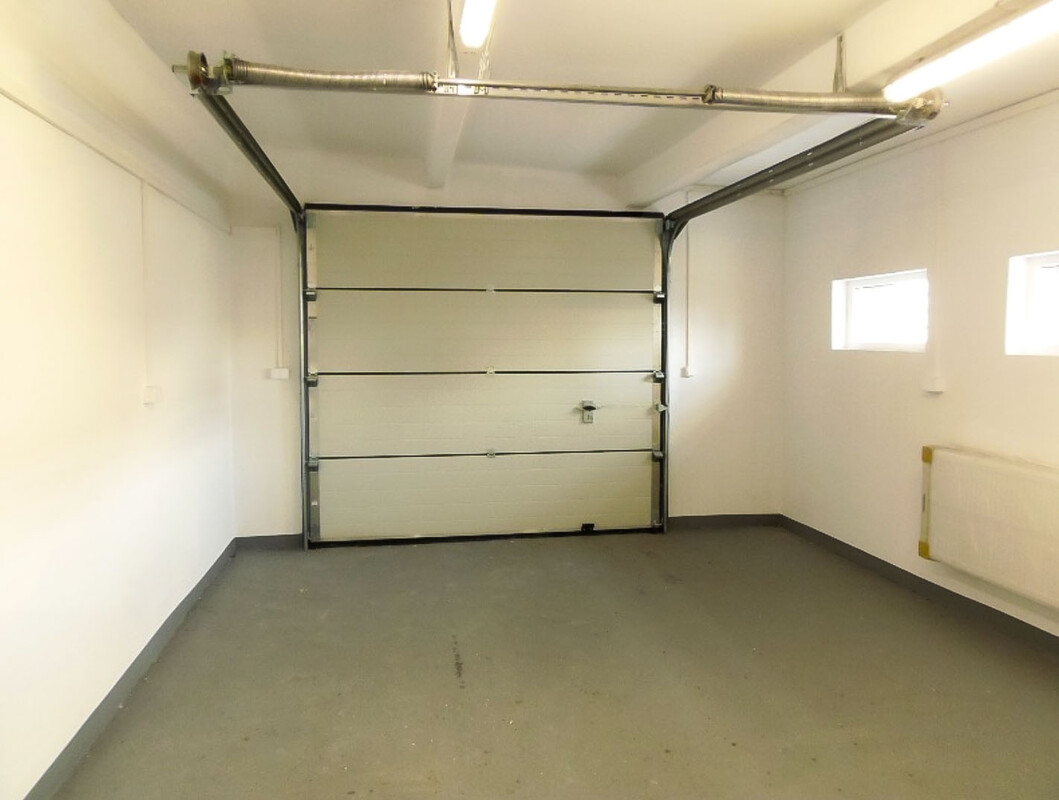 Elbląg 🏠  DE FACTO NIERUCHOMOŚCI  🏠    TWÓJ ZAUFANY PARTNER   BUDYNEK